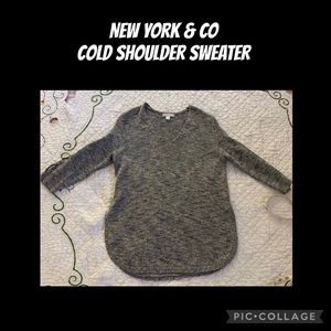 👓 😎New York & Co. Cold Shoulder Sweater – Effortless Edge Meets Cozy Chic 🖤